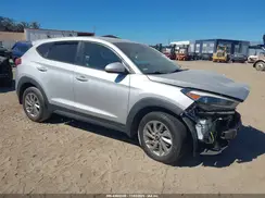 KM8J23A41GU076309 2016 HYUNDAI TUCSON