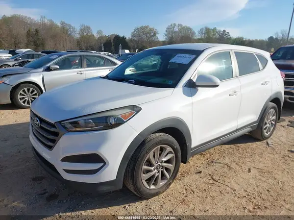 KM8J23A41GU114945 2016 HYUNDAI TUCSON - Image 2