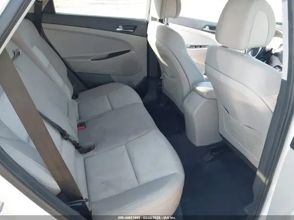 KM8J23A41GU114945 2016 HYUNDAI TUCSON - Image 8