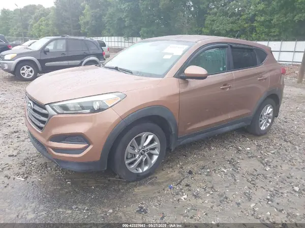 KM8J23A41GU145404 2016 HYUNDAI TUCSON - Image 2