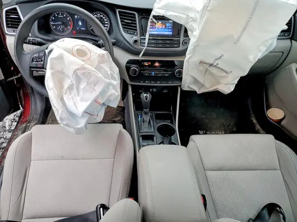 KM8J23A41GU178113 2016 HYUNDAI TUCSON - Image 8