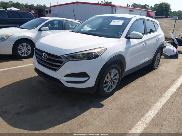 KM8J23A41GU215239 2016 HYUNDAI TUCSON - Image 2
