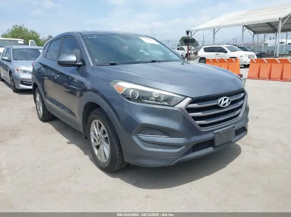 KM8J23A41GU239282 2016 HYUNDAI TUCSON - Image 1
