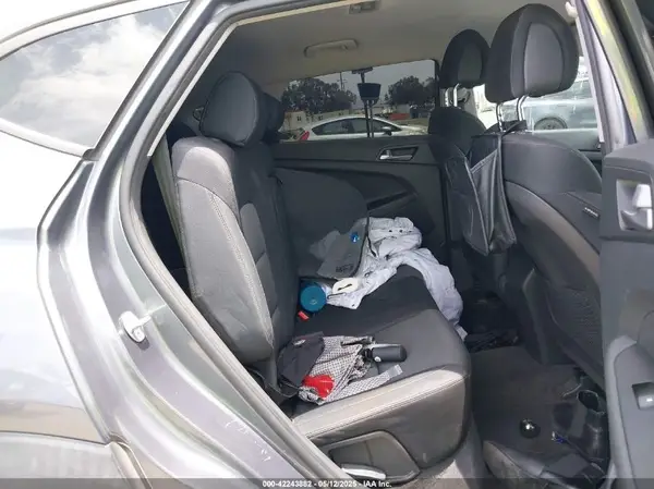 KM8J23A41GU239282 2016 HYUNDAI TUCSON - Image 8