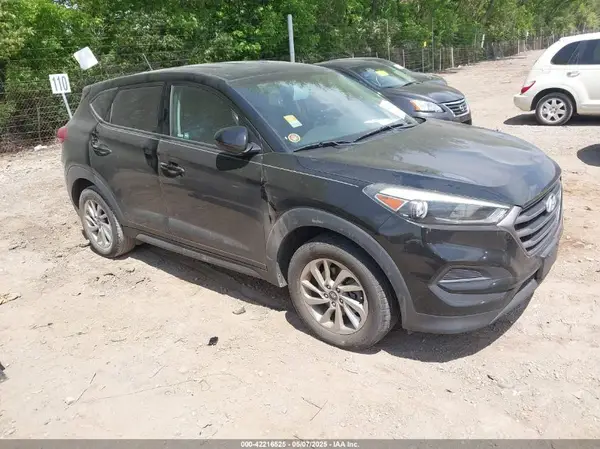 KM8J23A41GU252940 2016 HYUNDAI TUCSON - Image 1