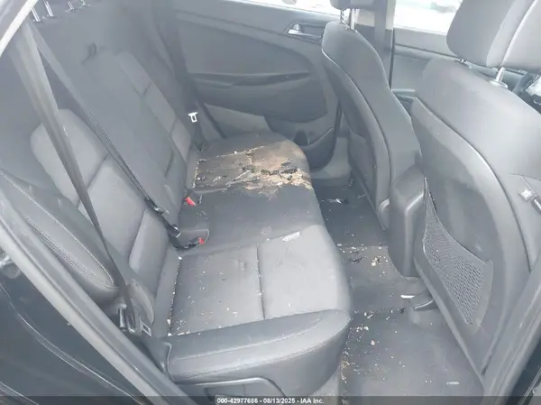 KM8J23A41HU262112 2017 HYUNDAI TUCSON - Image 8