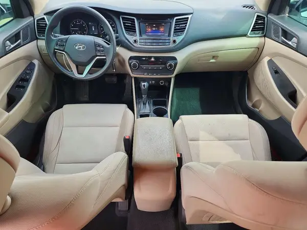 KM8J23A41HU285972 2017 HYUNDAI TUCSON - Image 8