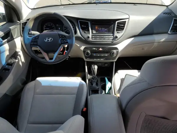 KM8J23A41HU333048 2017 HYUNDAI TUCSON - Image 8
