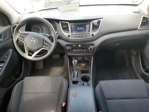 KM8J23A41HU333129 2017 HYUNDAI TUCSON - Image 8