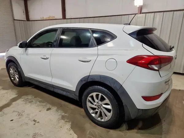 KM8J23A41HU340369 2017 HYUNDAI TUCSON - Image 2