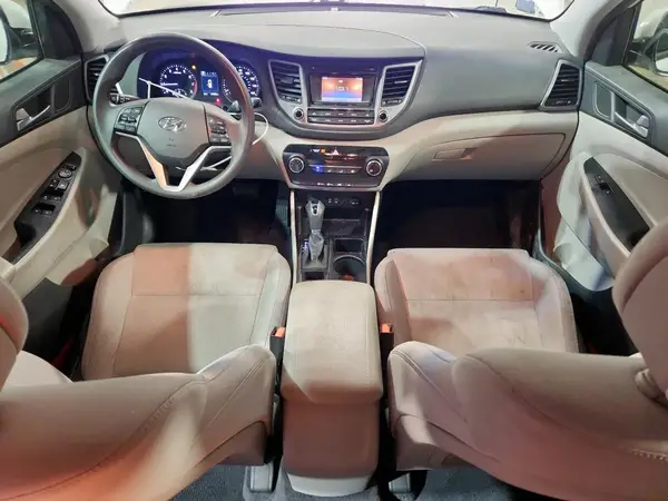 KM8J23A41HU340369 2017 HYUNDAI TUCSON - Image 8