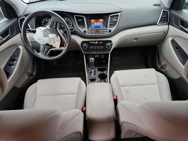 KM8J23A41HU351534 2017 HYUNDAI TUCSON - Image 8