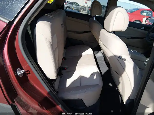 KM8J23A41HU393198 2017 HYUNDAI TUCSON - Image 8