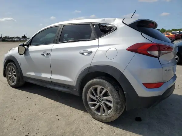 KM8J23A41HU394593 2017 HYUNDAI TUCSON - Image 2