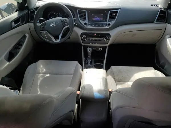 KM8J23A41HU394593 2017 HYUNDAI TUCSON - Image 8