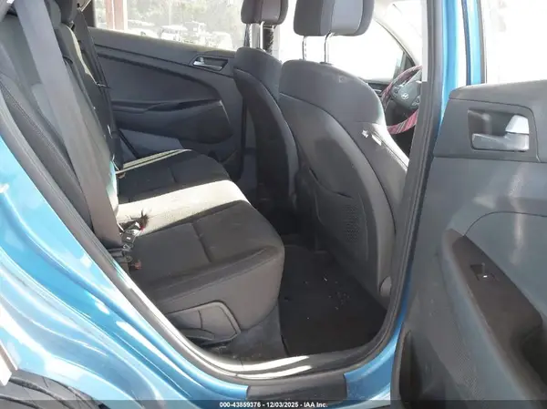 KM8J23A41HU463105 2017 HYUNDAI TUCSON - Image 8