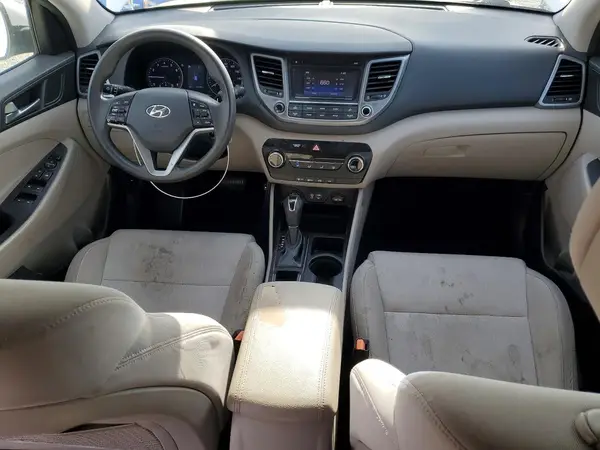 KM8J23A41HU464691 2017 HYUNDAI TUCSON - Image 8