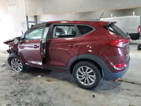 KM8J23A41HU510570 2017 HYUNDAI TUCSON - Image 2