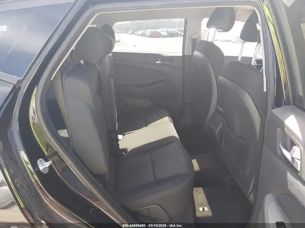 KM8J23A41HU512495 2017 HYUNDAI TUCSON - Image 8