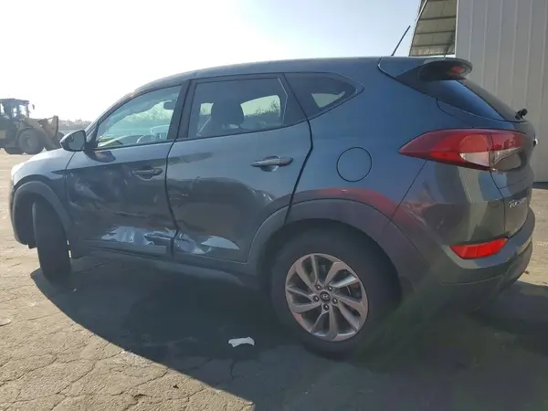 KM8J23A41HU569182 2017 HYUNDAI TUCSON - Image 2