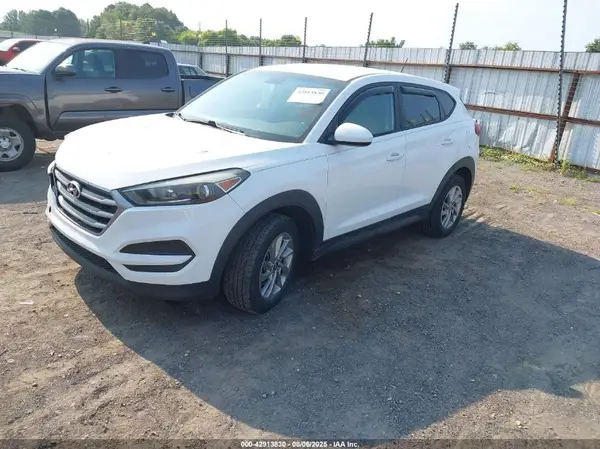 KM8J23A41HU598634 2017 HYUNDAI TUCSON - Image 2