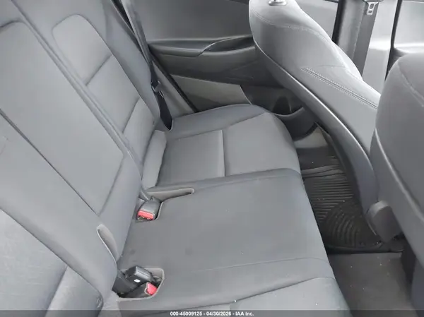 KM8J23A41JU676657 2018 HYUNDAI TUCSON - Image 8