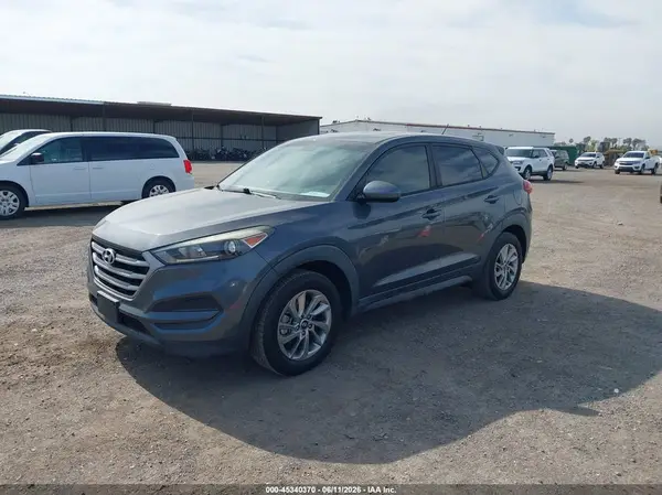 KM8J23A41JU682653 2018 HYUNDAI TUCSON - Image 2