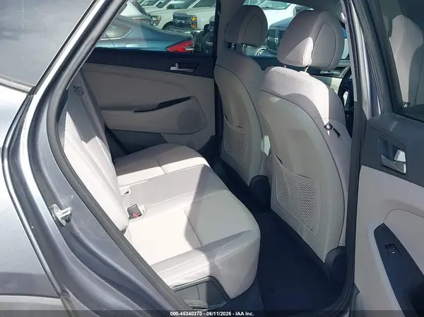 KM8J23A41JU682653 2018 HYUNDAI TUCSON - Image 8