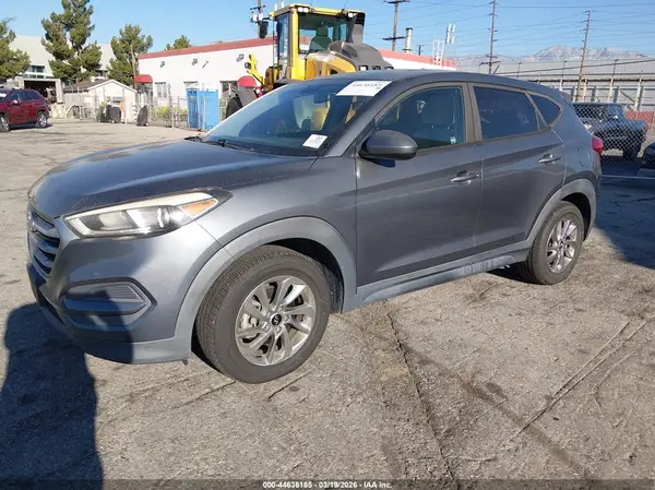 KM8J23A41JU682717 2018 HYUNDAI TUCSON - Image 2