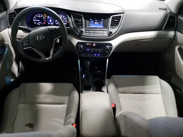 KM8J23A41JU694415 2018 HYUNDAI TUCSON - Image 8