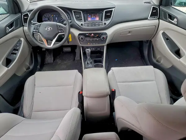 KM8J23A41JU749610 2018 HYUNDAI TUCSON - Image 8