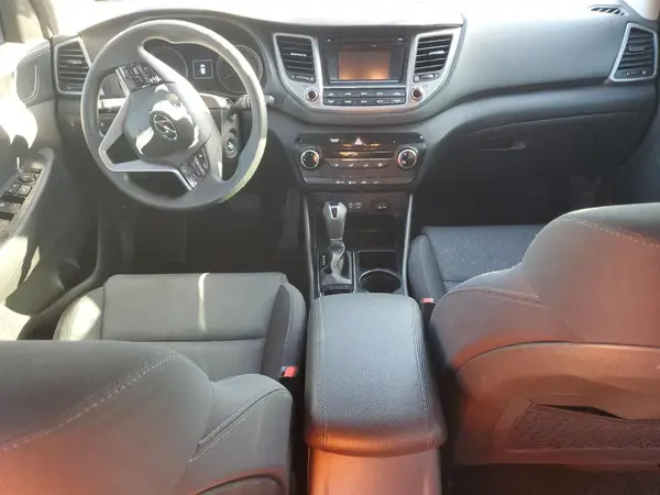 KM8J23A41JU765550 2018 HYUNDAI TUCSON - Image 8
