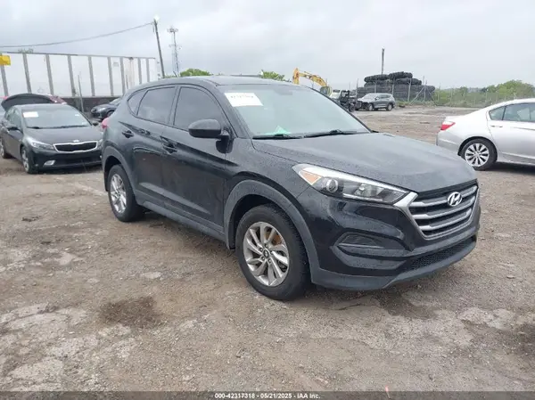 KM8J23A41JU772319 2018 HYUNDAI TUCSON - Image 1