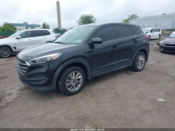 KM8J23A41JU772319 2018 HYUNDAI TUCSON - Image 2