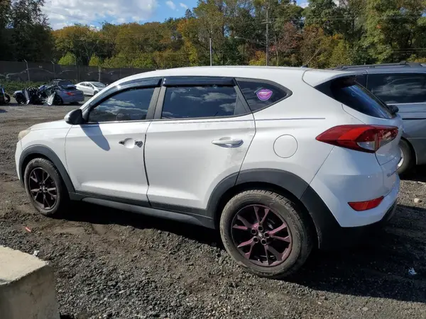 KM8J23A41JU813354 2018 HYUNDAI TUCSON - Image 2