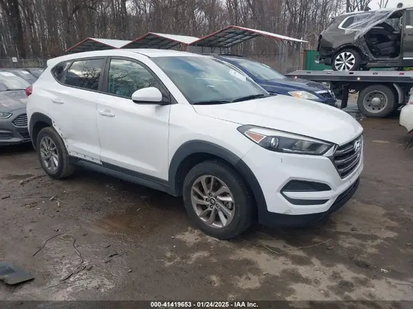 KM8J23A41JU814259 2018 HYUNDAI TUCSON - Image 1