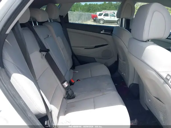 KM8J23A41JU822233 2018 HYUNDAI TUCSON - Image 8