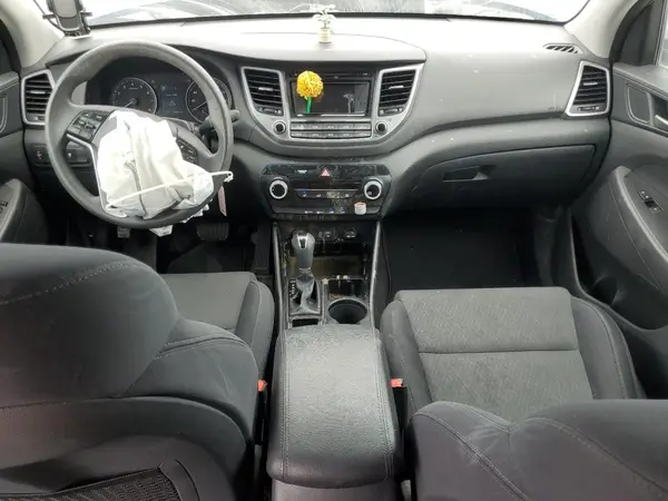 KM8J23A41JU831109 2018 HYUNDAI TUCSON - Image 8