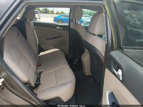 KM8J23A41KU038135 2019 HYUNDAI TUCSON - Image 8