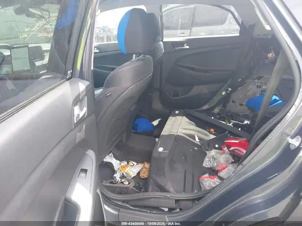 KM8J23A41KU047949 2019 HYUNDAI TUCSON - Image 8