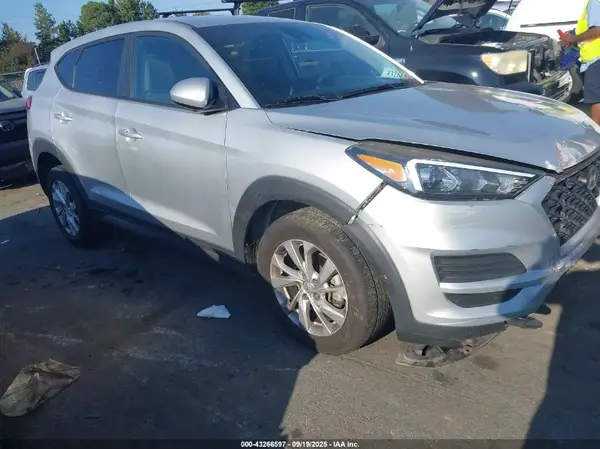 KM8J23A41KU052763 2019 HYUNDAI TUCSON - Image 1