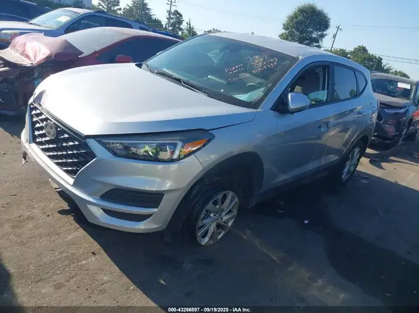 KM8J23A41KU052763 2019 HYUNDAI TUCSON - Image 2