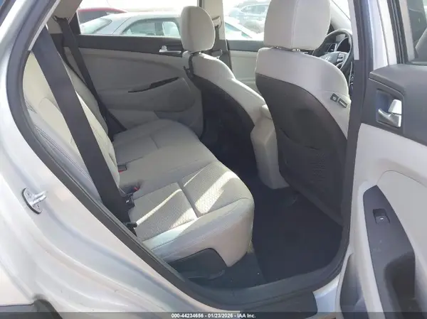 KM8J23A41KU841303 2019 HYUNDAI TUCSON - Image 8