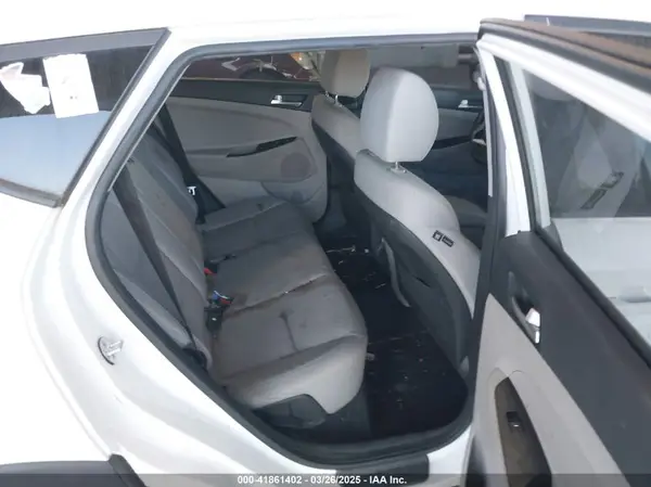 KM8J23A41KU901810 2019 HYUNDAI TUCSON - Image 8