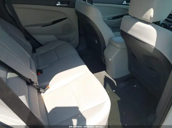 KM8J23A41KU922138 2019 HYUNDAI TUCSON - Image 8