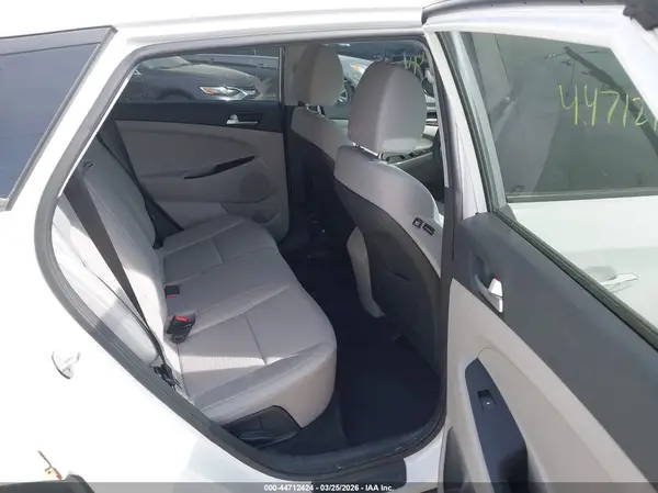 KM8J23A41KU935388 2019 HYUNDAI TUCSON - Image 8