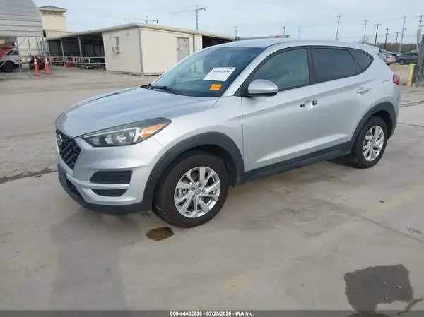 KM8J23A41KU952062 2019 HYUNDAI TUCSON - Image 2