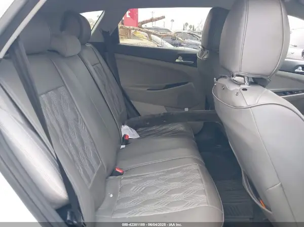 KM8J23A41KU961571 2019 HYUNDAI TUCSON - Image 8