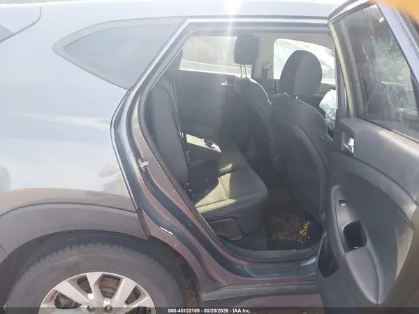 KM8J23A41KU969556 2019 HYUNDAI TUCSON - Image 8
