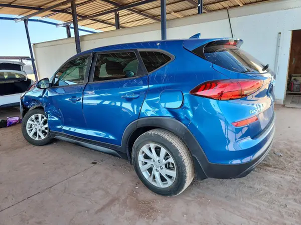 KM8J23A41KU990598 2019 HYUNDAI TUCSON - Image 2
